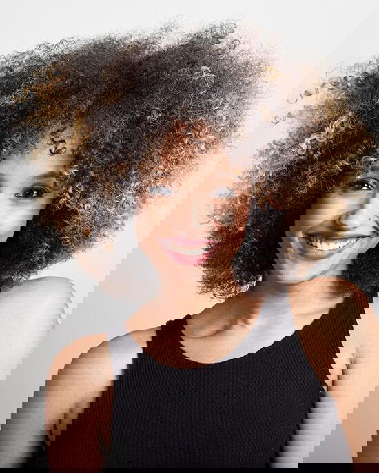 model thumb